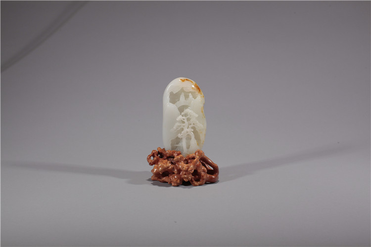白玉留皮雕山水人物山子 (1).jpg