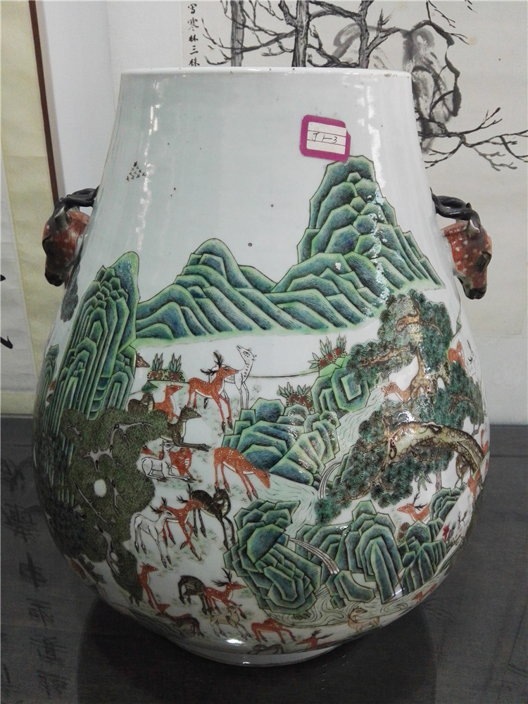 清代光绪粉彩百鹿尊，高46公分。.jpg